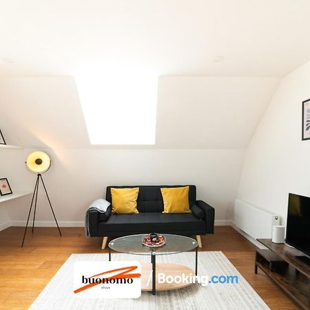 Two Bedroom Apartment At Buonomo Stays Short Lets & Serviced Accommodation Londres Exterior foto