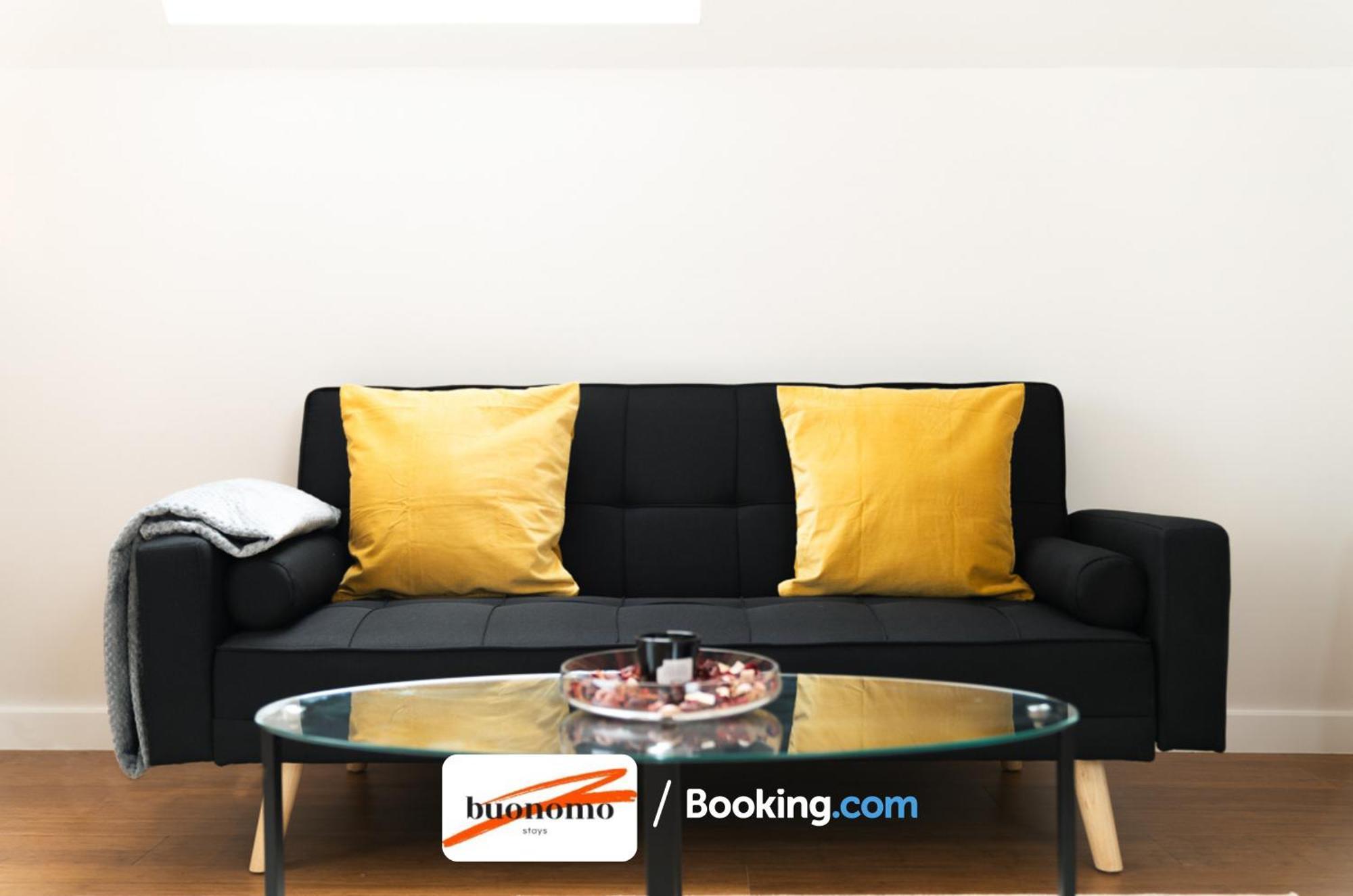 Two Bedroom Apartment At Buonomo Stays Short Lets & Serviced Accommodation Londres Exterior foto