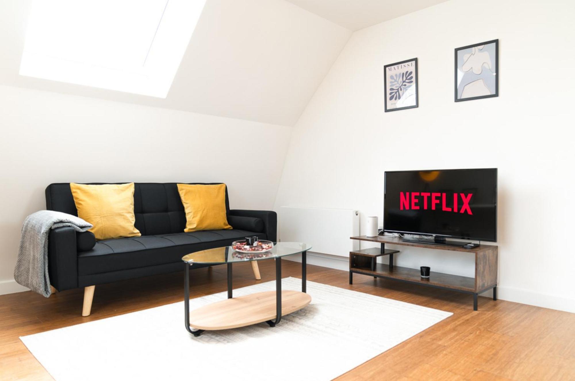 Two Bedroom Apartment At Buonomo Stays Short Lets & Serviced Accommodation Londres Exterior foto