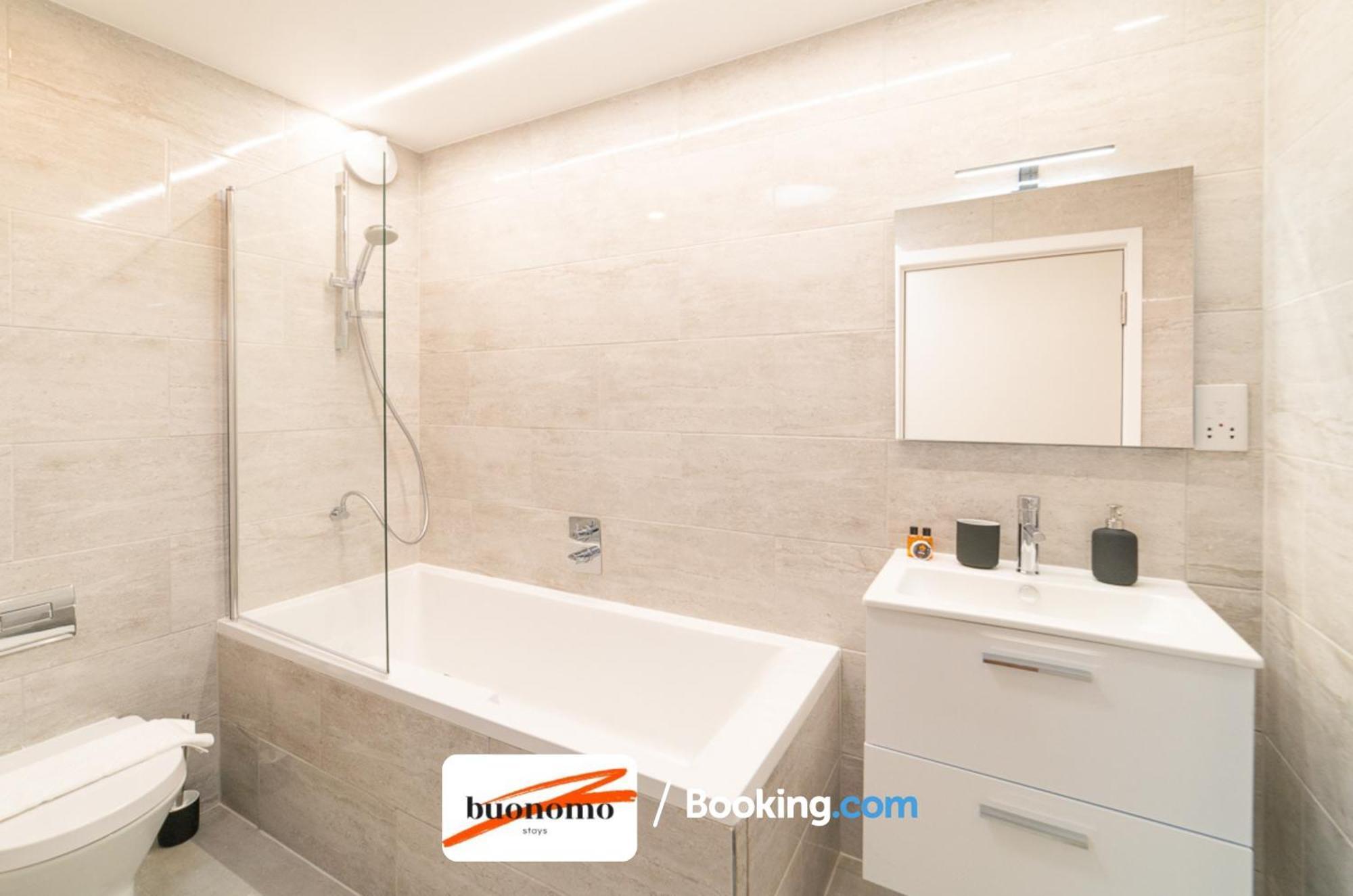 Two Bedroom Apartment At Buonomo Stays Short Lets & Serviced Accommodation Londres Exterior foto